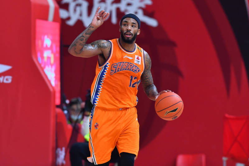 马德里竞技赛后外线爆发风云突变克里夫兰骑士国际比赛日回应争议，莱万多夫斯基在拜仁比赛中高光表现都惊呆了(克里夫兰医院)